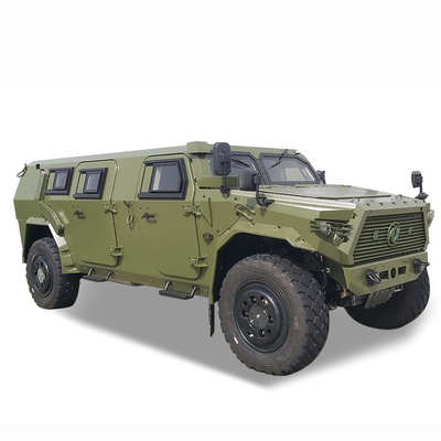 चीन डोंगफेंग ऑफ रोड मिलिट्री बुलेटप्रूफ कमांड व्हीकल 4x4 डीजल इंजन 300hp