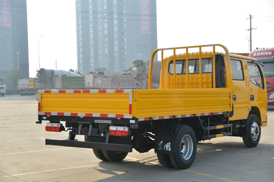 पिकअप के लिए 4x2 लाइट कार्गो ट्रक 5 सीट लाइट फ्लैटबेड कार्गो ट्रक 115hp