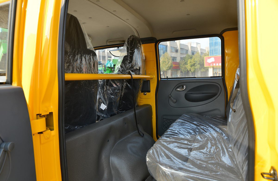 पिकअप के लिए 4x2 लाइट कार्गो ट्रक 5 सीट लाइट फ्लैटबेड कार्गो ट्रक 115hp
