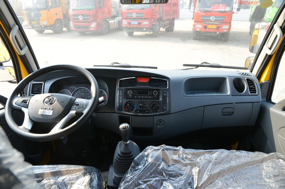 पिकअप के लिए 4x2 लाइट कार्गो ट्रक 5 सीट लाइट फ्लैटबेड कार्गो ट्रक 115hp