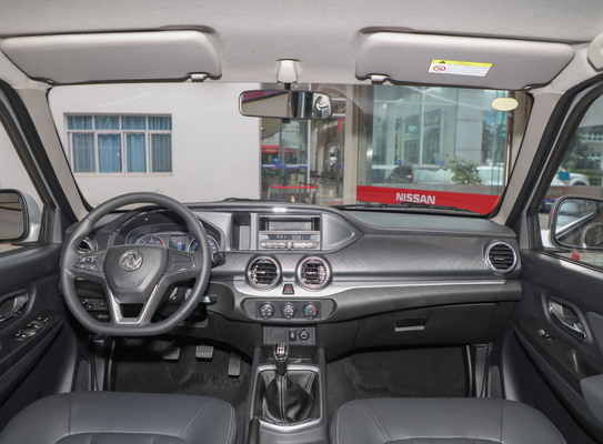 डोंगफेंग रियर ड्राइव 2WD पिकअप ट्रक डीजल इंजन 165HP 2.4L YUCHAI इंजन