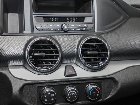 डोंगफेंग रियर ड्राइव 2WD पिकअप ट्रक डीजल इंजन 165HP 2.4L YUCHAI इंजन