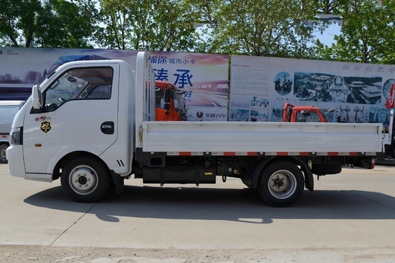 यूरो 6 उत्सर्जन डोंगफेंग लाइट कार्गो ट्रक 1650mm कैब GVW 3.5T - 4.5T