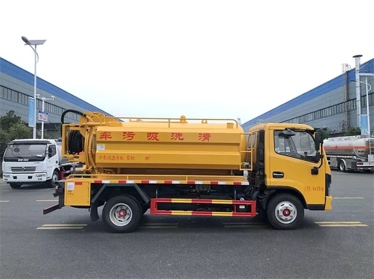 3308mm व्हीलबेस नगर स्वच्छता ट्रक 6MT वैक्यूम सक्शन सीवेज ट्रक